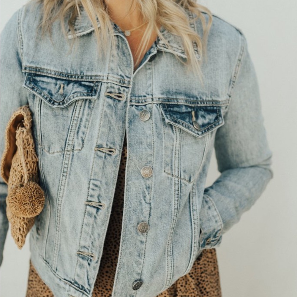 SOLD-BNWT CJLA “Fletcher” Jean Jacket (L) - Picture 5 of 15
